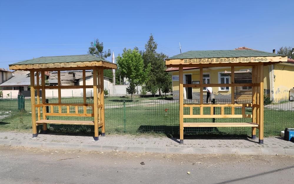 Ahşap Otobüs Durağı - Woodzanya