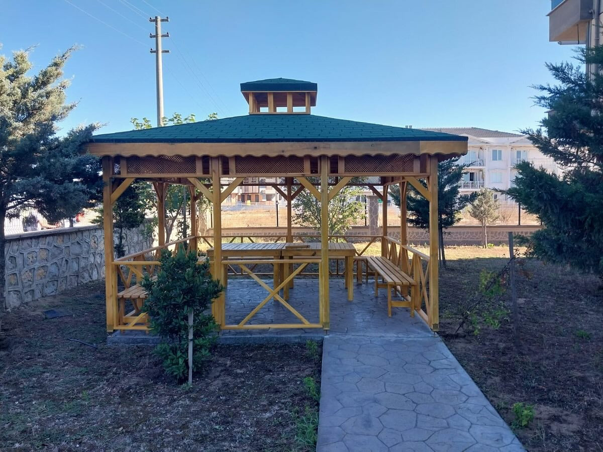 4x4 16m² Site Bahçe Kamelya