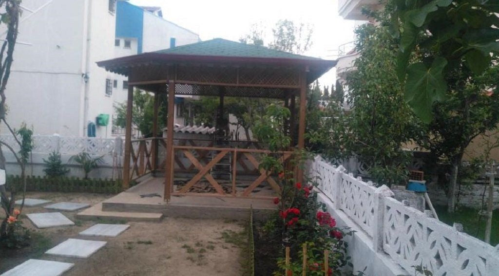 4x4 16m² Zemin Oturma Bankı Dahil Ahşap Kamelya WZ-10