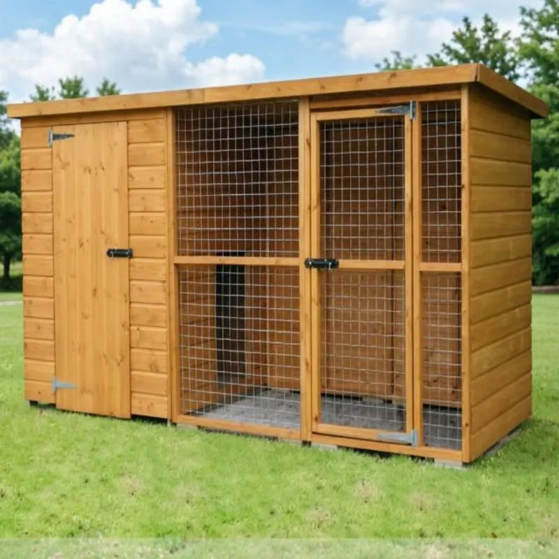 Kapalı Odalı Tel Gezinti Bölümlü Ahşap Köpek Kulübesi