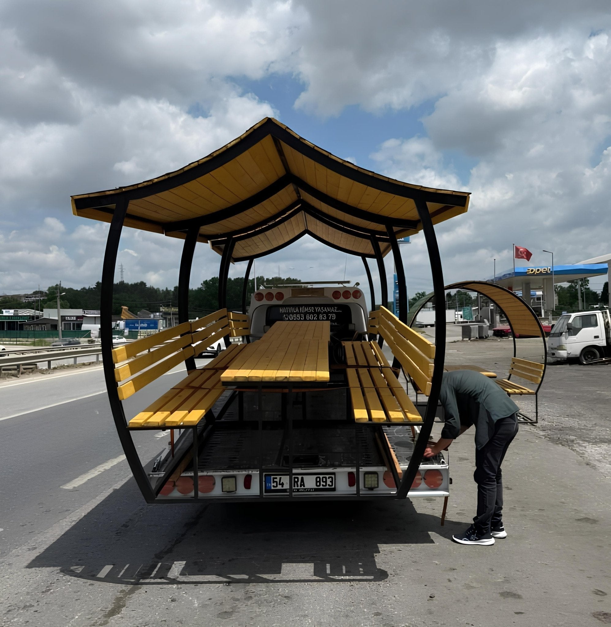 Japon Çatı Ahşap Çardak Kamelya 6 Kişilik Bahçe MasasıÇardakWoodzanya