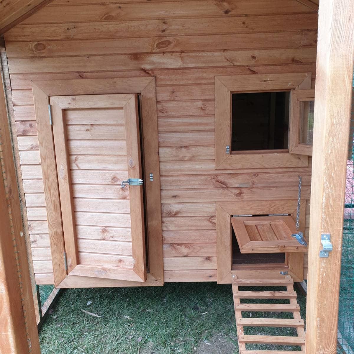 1.5×3=4.5m² 30 Tavukluk Tavuk KümesiTavuk KümesiWoodzanya