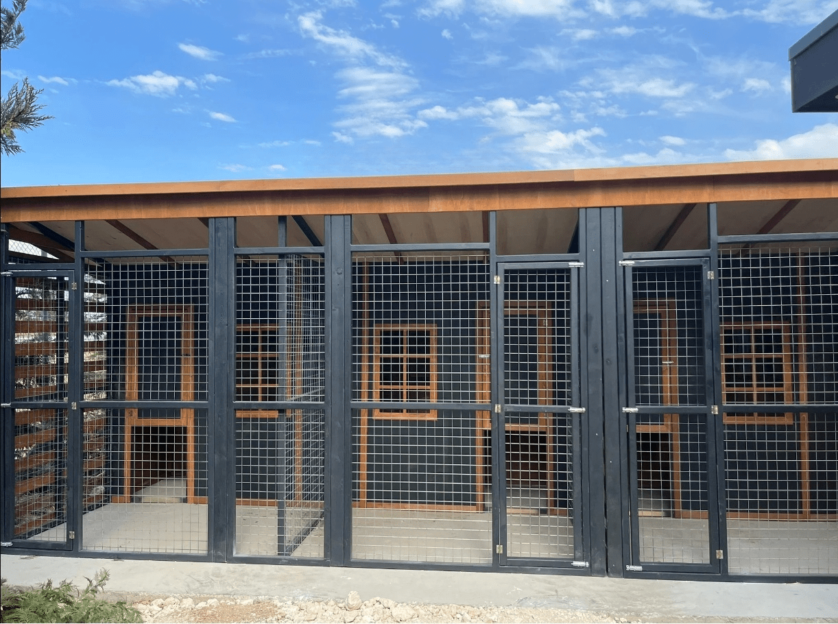 Malta Ahşap Köpek KulübesiKöpek KulübesiWoodzanya