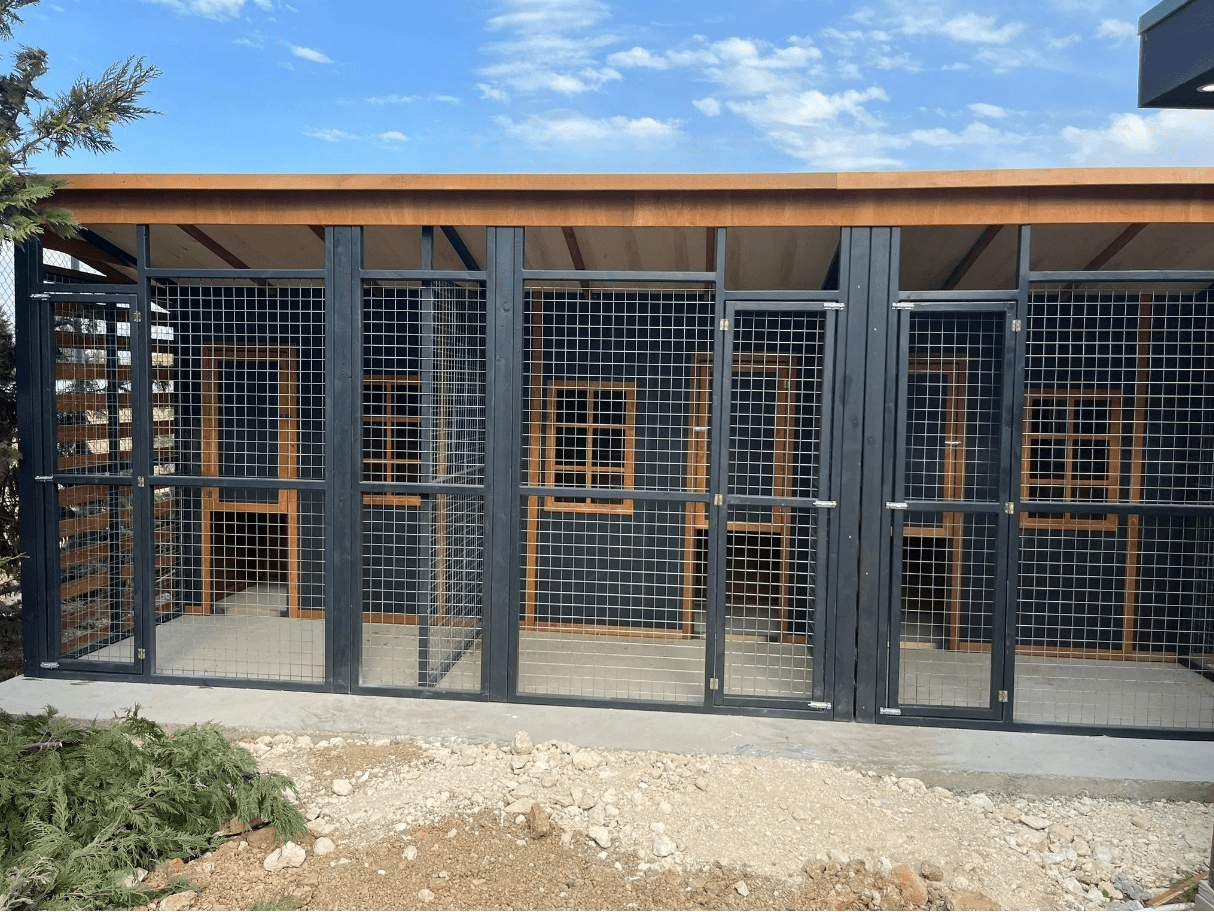 Malta Ahşap Köpek KulübesiKöpek KulübesiWoodzanya